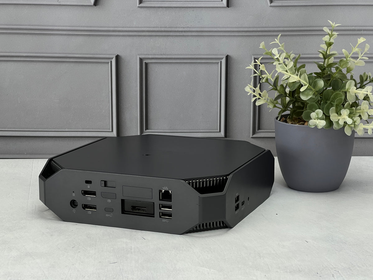 CPU HP Z2 Mini G4 Workstation Core i7 8va Gen SSD 480GB 16GB RAM DDR4 Tarjeta NVIDIA Quadro 4GB