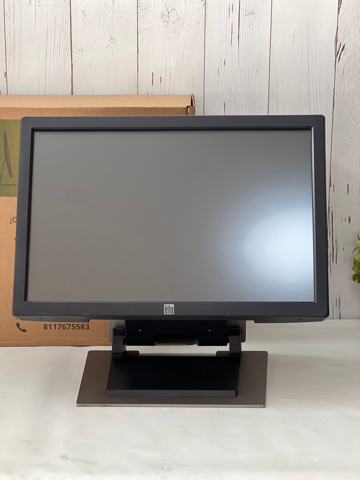 Monitor Táctil Elo TouchSystems ET1900L | 19" | 1440×900 | Touchscreen | VGA / DVI-D