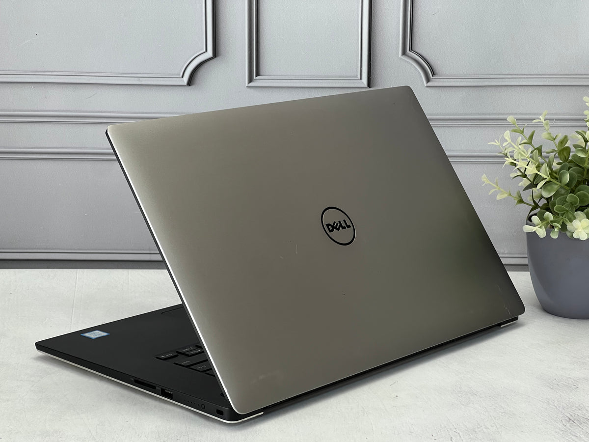 Laptop Dell XPS 15 9550 | Core i5 6ta Gen | SSD 256GB | 16GB RAM DDR4 | Tarjeta NVIDIA GeForce GTX 960M 2GB | Pantalla 15.6" | Windows 11