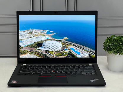 Laptop Lenovo ThinkPad T14 Gen 2 Ryzen 5  |16GB RAM | SSD 256GB | Pantalla 14" | Windows 11