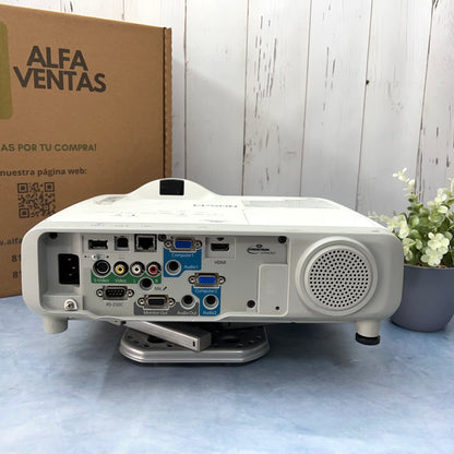 Proyector EPSON PowerLite 530 – WXGA | HDMI | LAN | 3200 lúmenes Con control