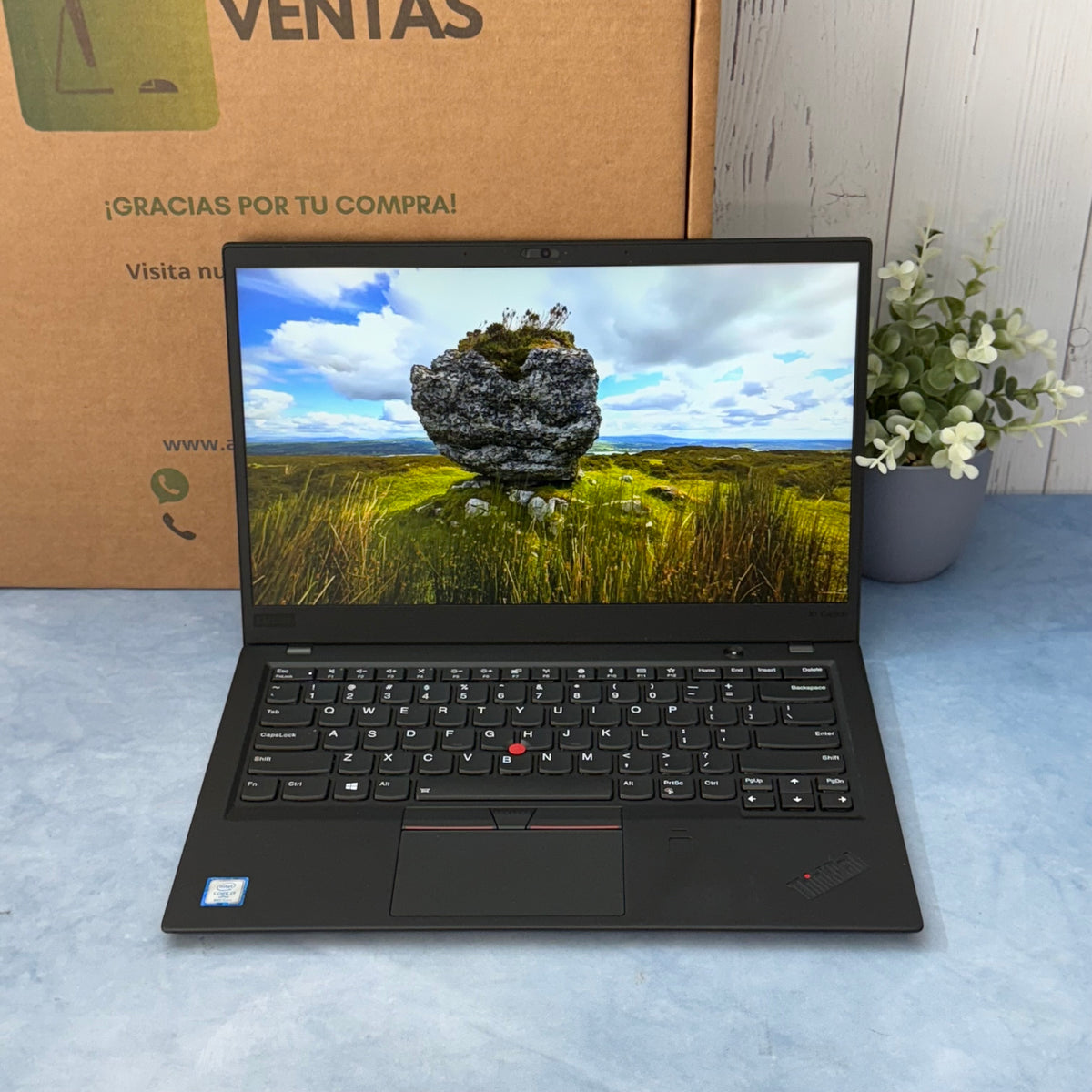 Laptop Lenovo ThinkPad X1 Carbon Core i7 6ta Gen 8GB RAM  SSD 256GB Pantalla 14” CLASE B