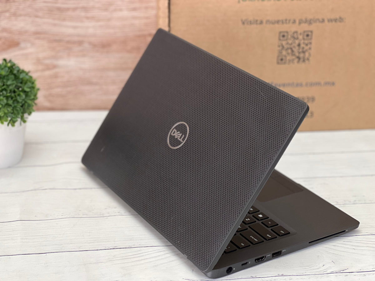 Laptop Dell Latitude 7400 Core i7 8va Gen SSD 256GB RAM 16GB DDR4 Pantalla 14"