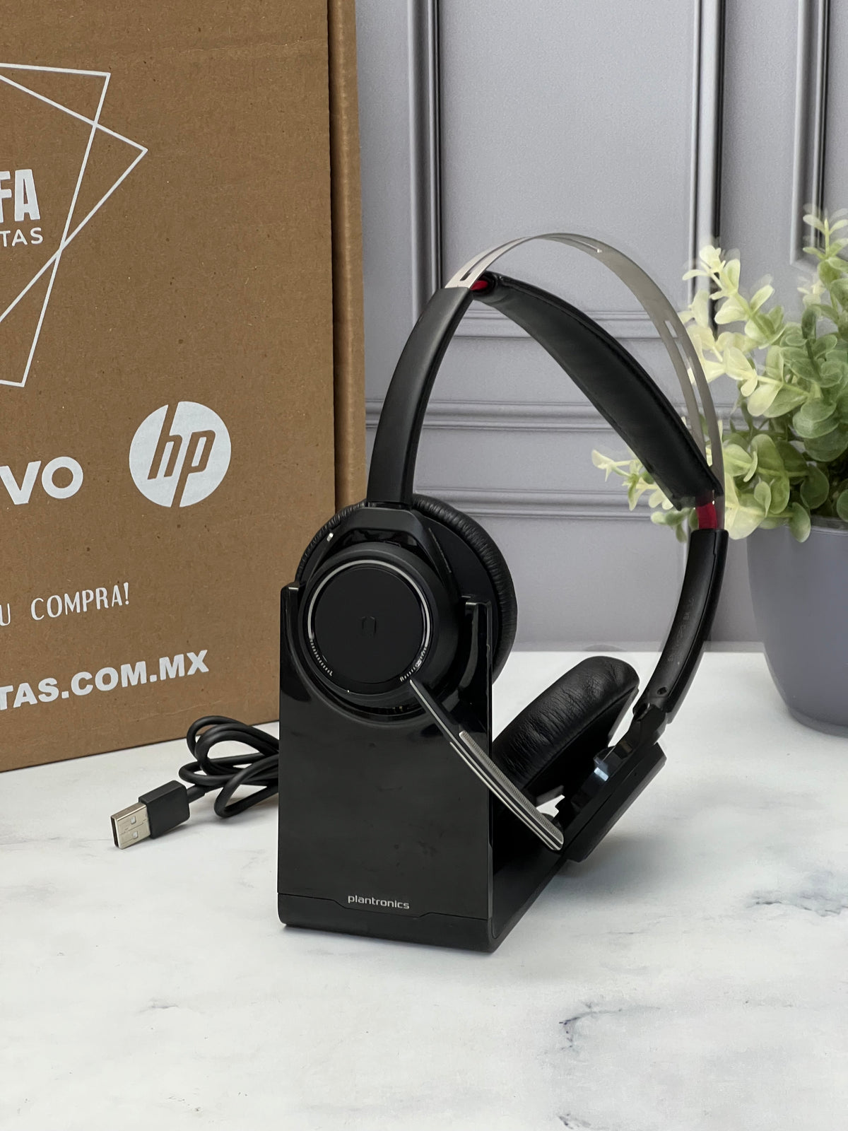 Plantronics Voyager Focus B825 UC Bluetooth Headset audífonos con Cancelación de ruido