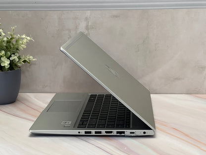 Laptop HP ProBook 440 G7 | Core i5 10ma Gen | SSD 240GB | 32GB RAM | Pantalla 14” FHD | Windows 11