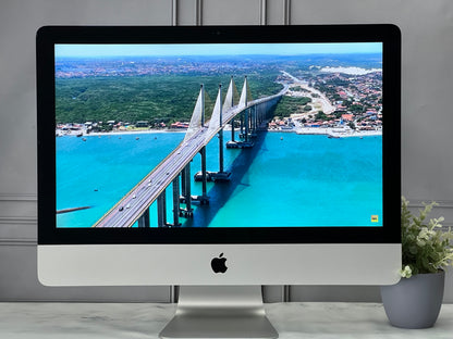 apple iMac 21.5” A1418  Late 2013  Core i5  8GB RAM  1TB HDD  macOS Catalina