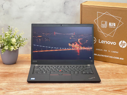 Laptop Lenovo Thinkpad T490 Core i7 8va gen SSD 256GB 16GB DDR4 Pantalla 14" CLASE B