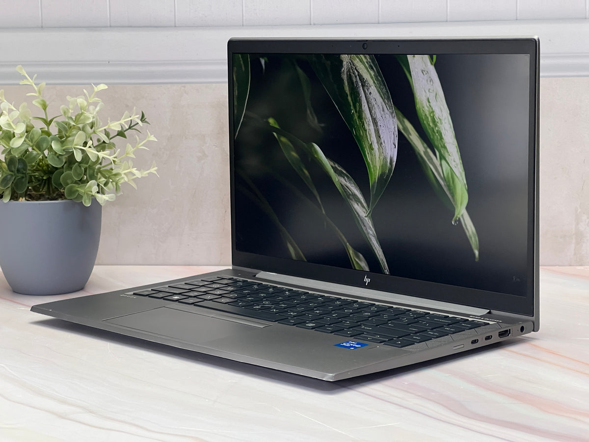 Laptop HP ZBook Firefly 14 G8 Core i5 11va Gen 16GB RAM SSD 512GB Pantalla 14” Windows 11