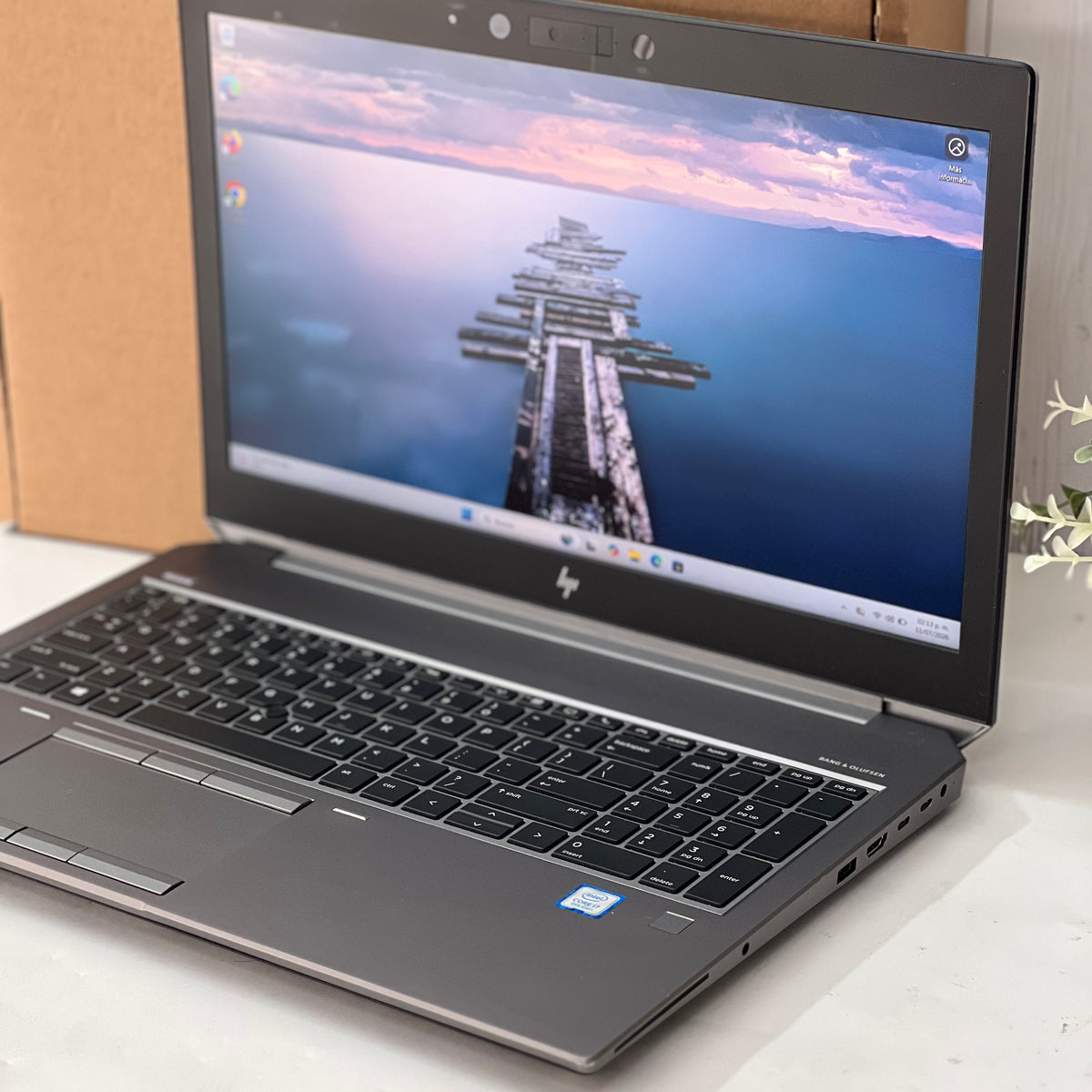 Laptop HP ZBook 15 G6 | Core i7 9na Gen  SSD 256GB  48GB RAM DDR4 |NVIDIA Quadro T1000 4GB Pantalla 15.6" | Windows 11