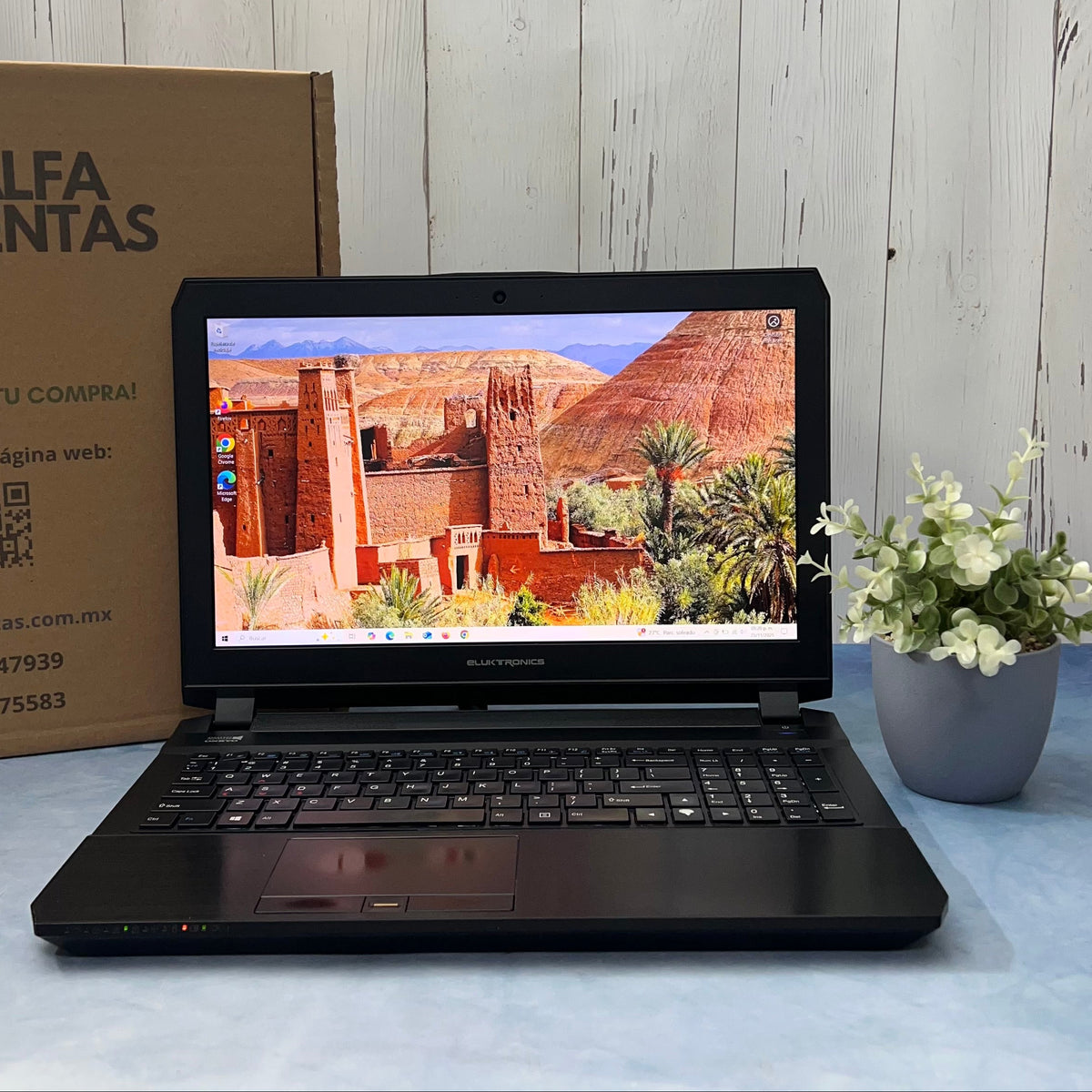 Laptop Eluktronics Pro 15 RE3  Core i7 6ta Gen | 16GB RAM | SSD 512GB | Tarjeta GTX 970M 4GB Pantalla 15.6” CLASE B