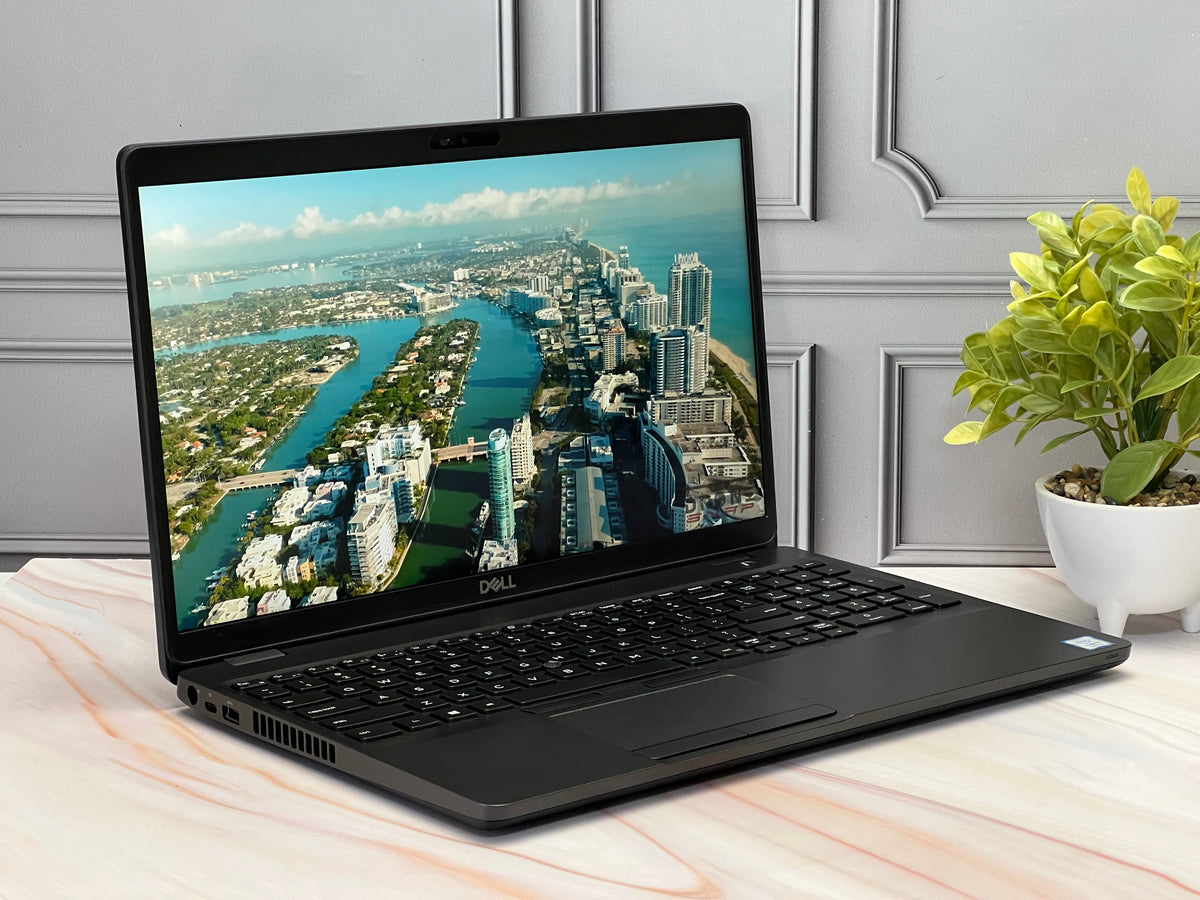 Laptop Dell Latitude 5500  Core i5 8va Gen SSD 250GB 16GB RAM DDR4 Pantalla 15.6"