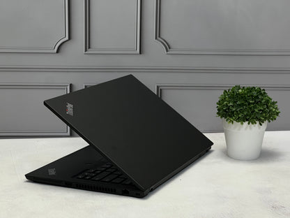 Laptop Lenovo ThinkPad T14 Gen 2 Ryzen 5  |16GB RAM | SSD 256GB | Pantalla 14" | Windows 11