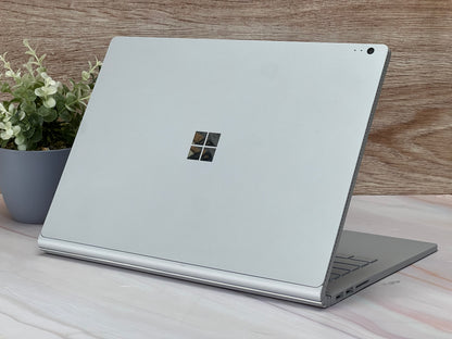 Microsoft SurfaceBook Gen 1 Core i5 6ta Gen SSD 256GB RAM 8GB Pantalla Táctil Windows 10 Clase B