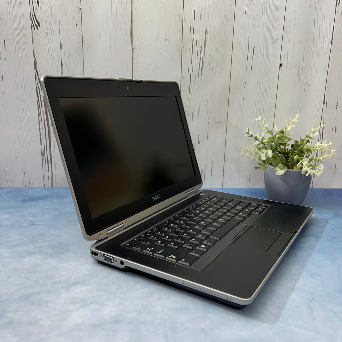 Laptop Dell Latitude E6430 Core i5 3era Gen SSD 256GB RAM 16GB Pantalla 14" Tarjeta NVIDIA 1GB