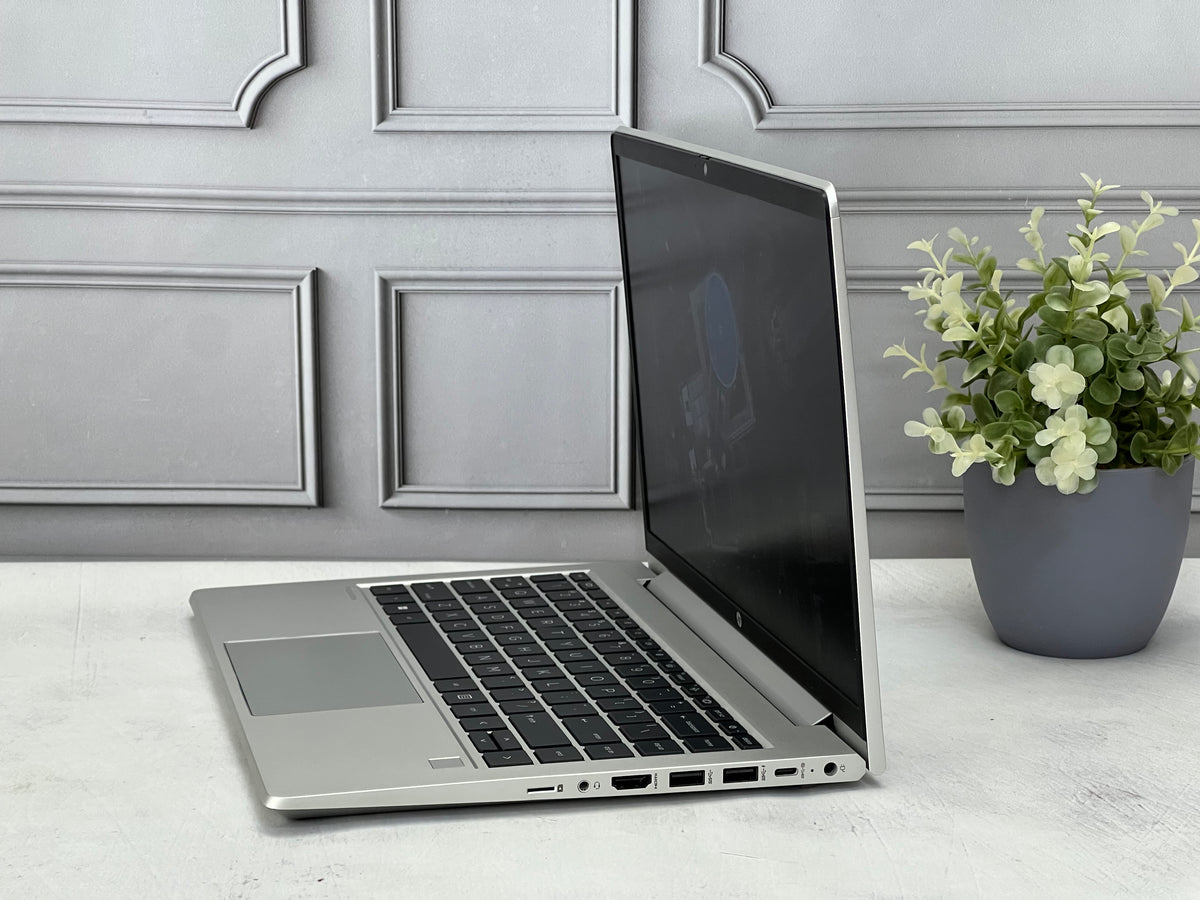 Laptop HP ProBook 640 G8  Core i5 11VA Gen 16GB RAM  SSD 256GB  Pantalla 14" Windows 11