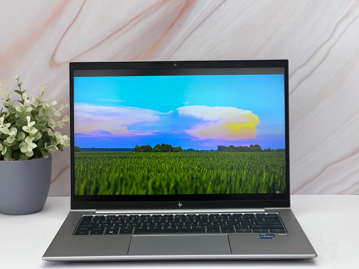 Laptop Hp ZBook FIREFLY 14 G9 Core i5 12va Gen SSD 512GB RAM 16GB  Pantalla 14" CLASE B