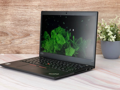 Laptop Lenovo ThinkPad X13 GEN 2 Core i7 11va Gen SSD 256GB RAM 16GB  Windows 11 Pantalla Táctil 13.3"