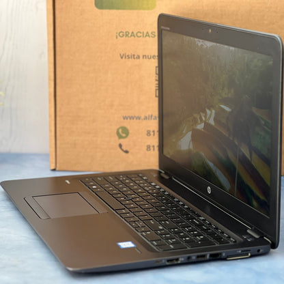 Laptop HP ZBook 15U G4  Core i7 7ma Gen 16GB RAM SSD 256GB  Tarjeta AMD FirePro  2GB CLASE B