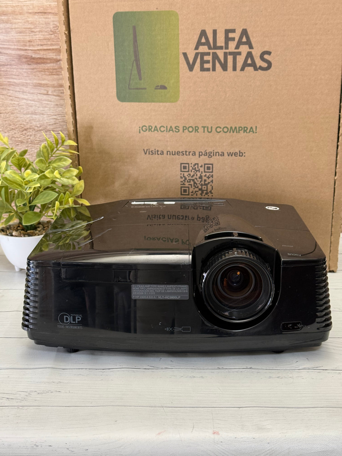 Proyector Mitsubishi HC4000 1300 Lúmenes  HDMI Full HD 1920x1080 (1080p)