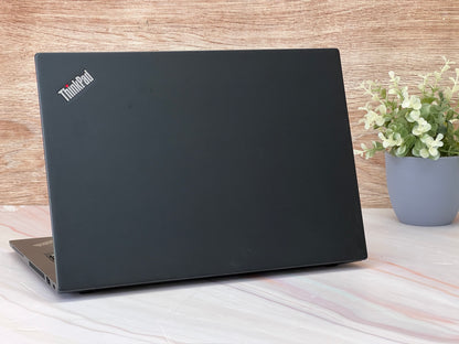 Laptop Lenovo ThinkPad X13 GEN 2 Core i7 11va Gen SSD 256GB RAM 16GB  Windows 11 Pantalla Táctil 13.3"