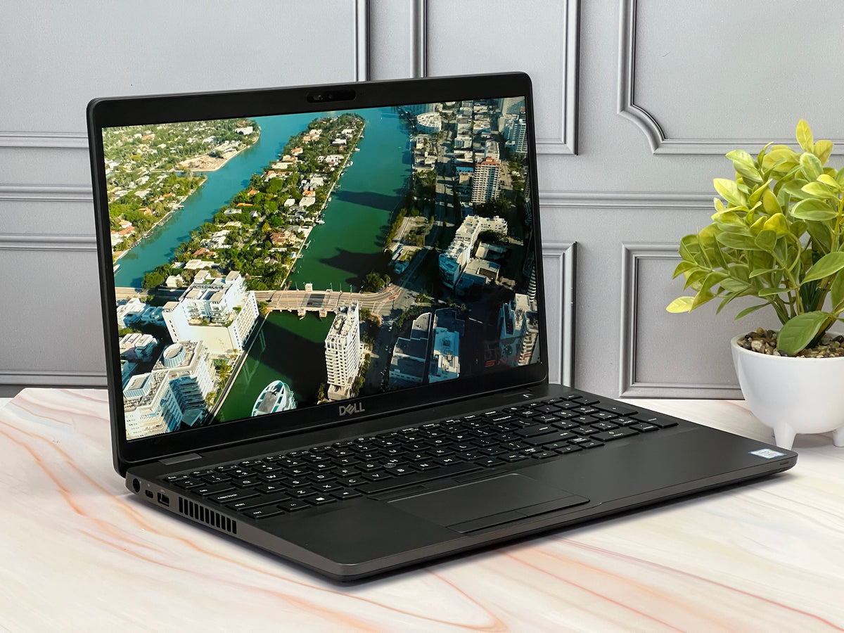 Laptop Dell Latitude 5500  Core i5 8va Gen SSD 250GB 16GB RAM DDR4 Pantalla 15.6"