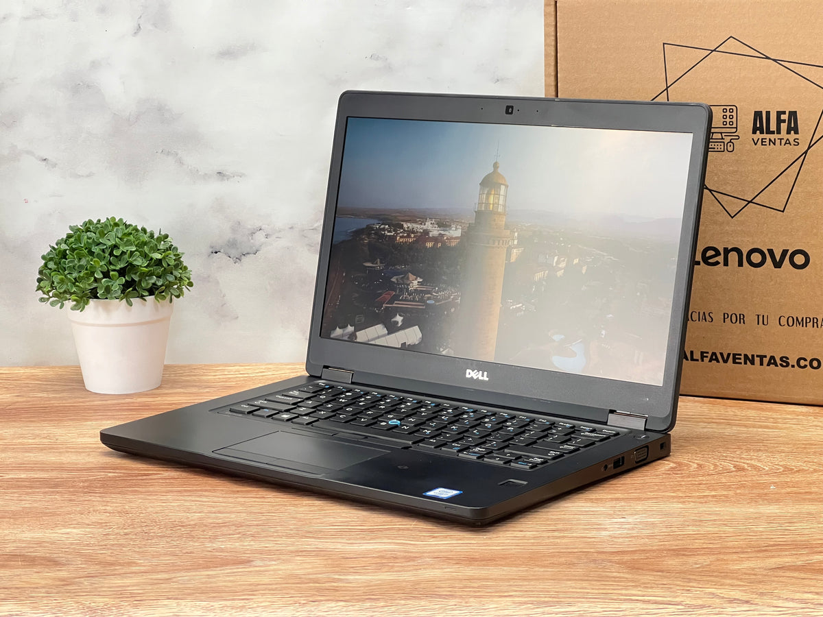 Laptop Dell Latitude 5480 Core i7 6ta gen SSD 256GB 16GB RAM Pantalla 14 " Tarjeta GEFORCE 2GB