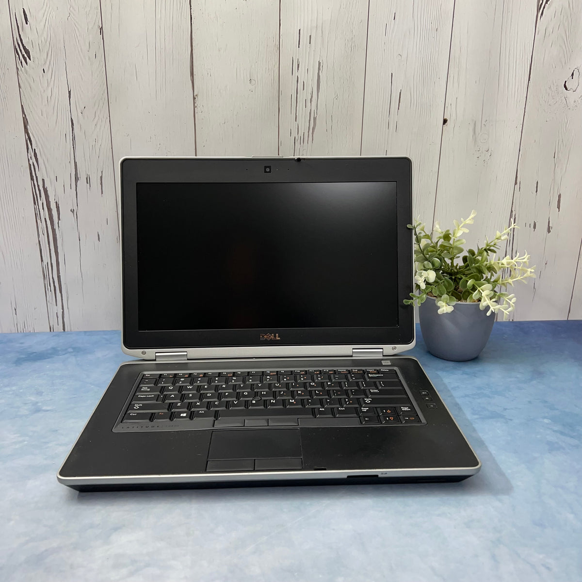 Laptop Dell Latitude E6430 Core i5 3era Gen SSD 256GB RAM 16GB Pantalla 14" Tarjeta NVIDIA 1GB