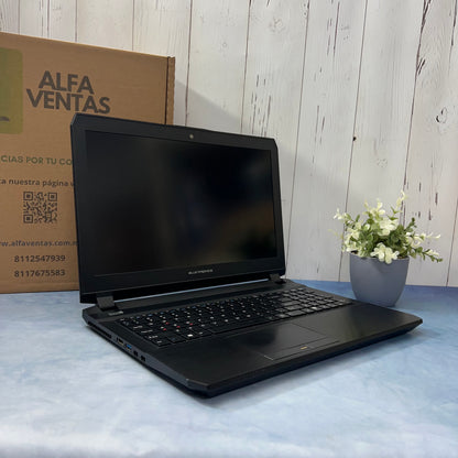 Laptop Eluktronics Pro 15 RE3  Core i7 6ta Gen | 16GB RAM | SSD 512GB | Tarjeta GTX 970M 4GB Pantalla 15.6” CLASE B