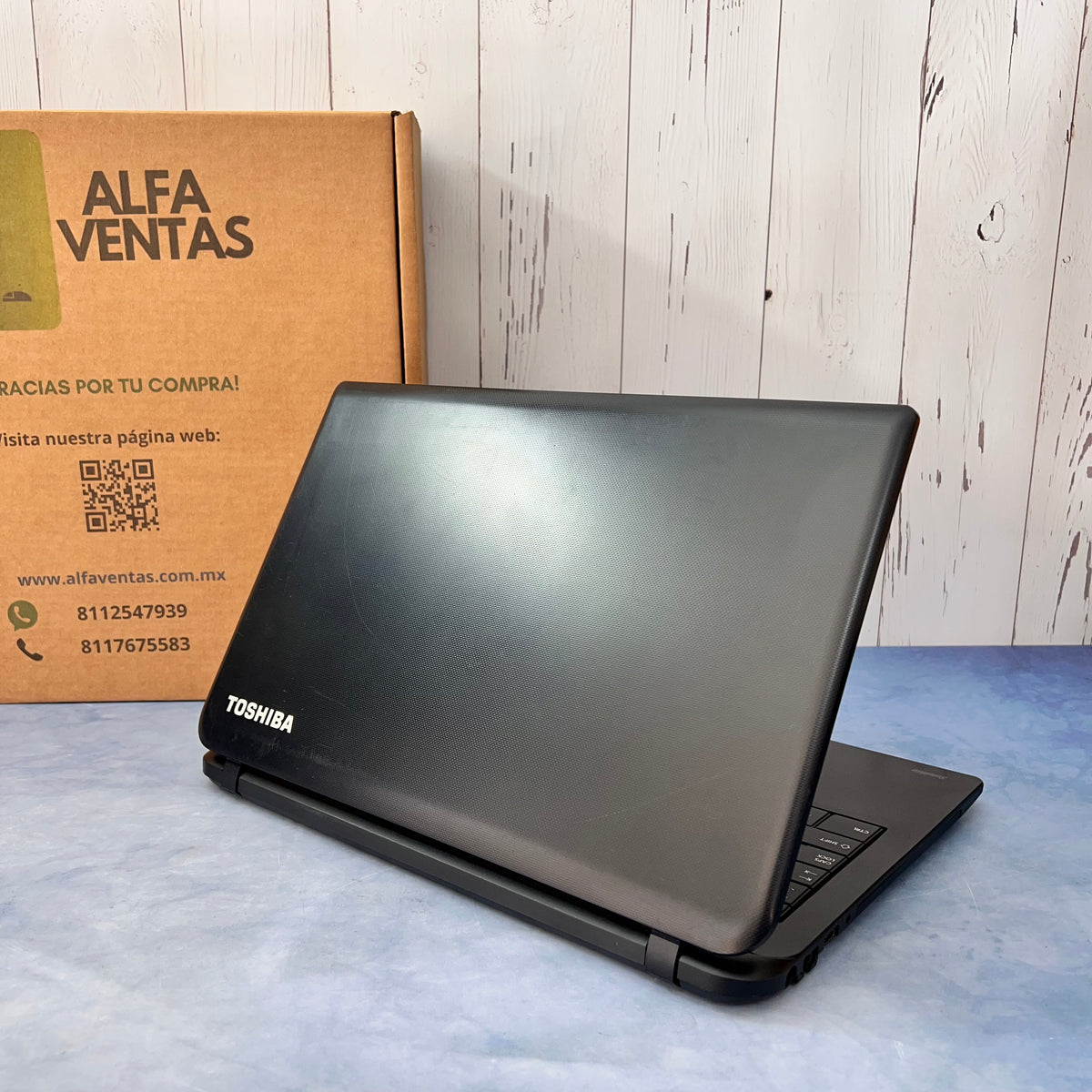 Laptop Toshiba Satellite C555 Celeron SSD 240GB 8GB RAM Pantalla 15.6” Windows 10
