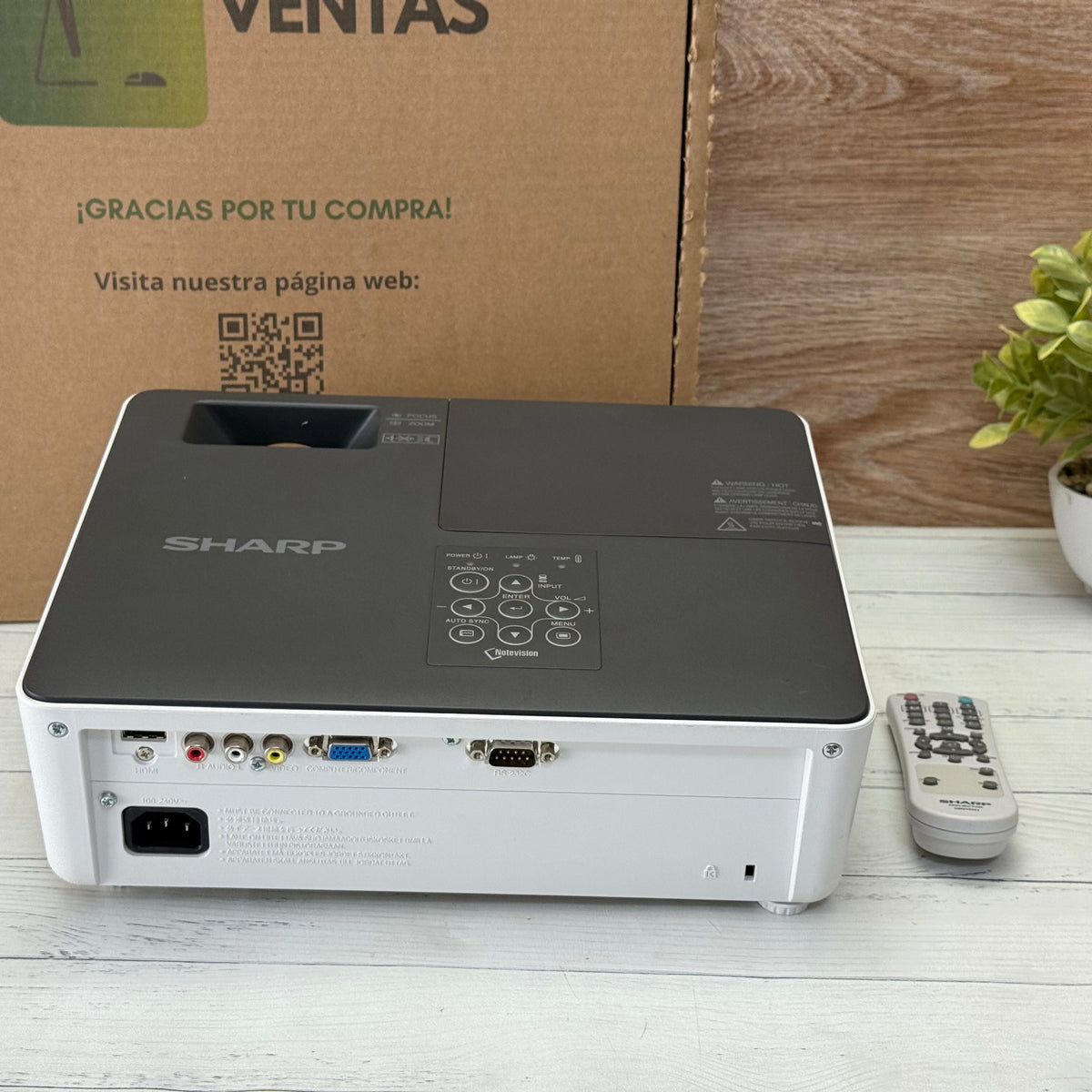 Proyector Sharp PG-LX2000  2800 Lúmenes | XGA | DLP | HDMI – De uso (SOLO 68 HRS)