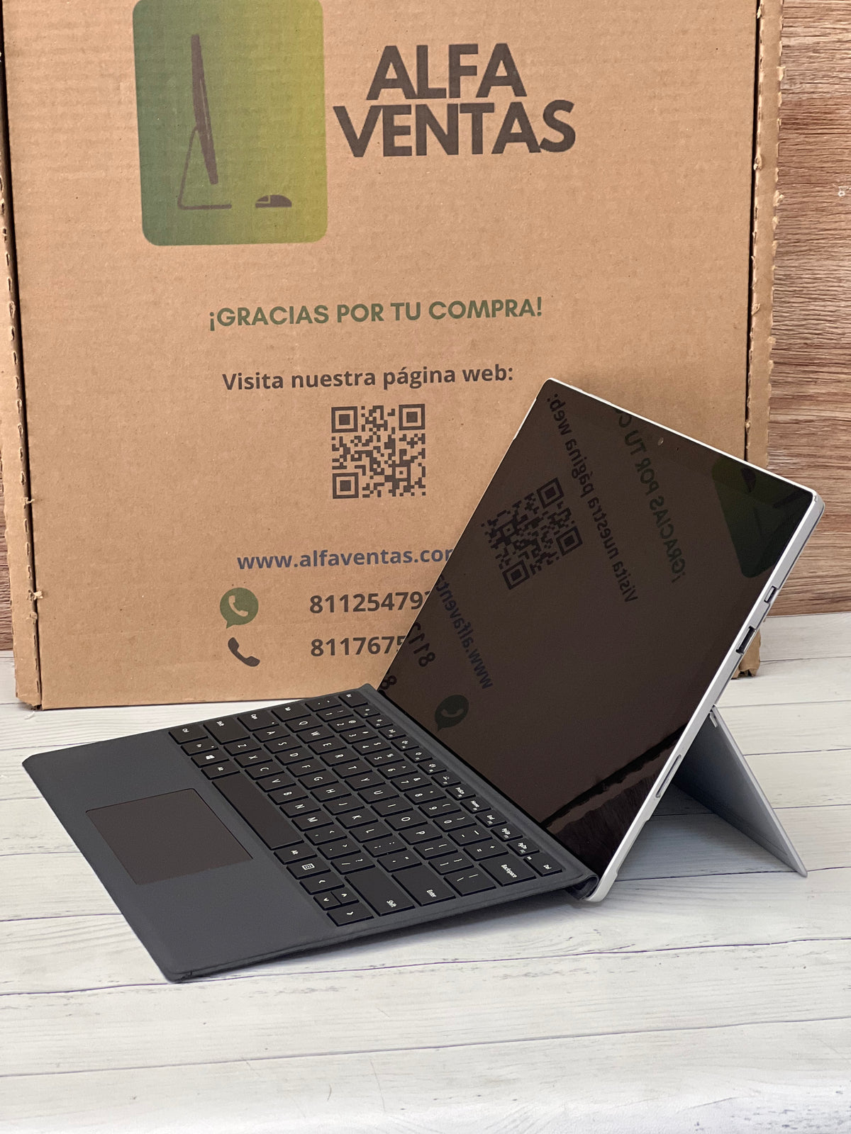 Microsoft Surface Pro 5- 1807 Core i5 7ma Gen | SSD 256GB | 8GB RAM | Pantalla Táctil 12.3” | Windows 10