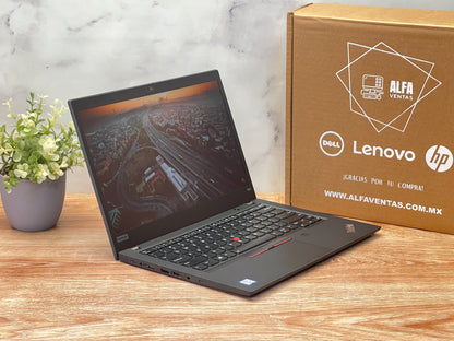 Laptop Lenovo Thinkpad T490 Core i7 8va gen SSD 256GB 16GB DDR4 Pantalla 14" CLASE B