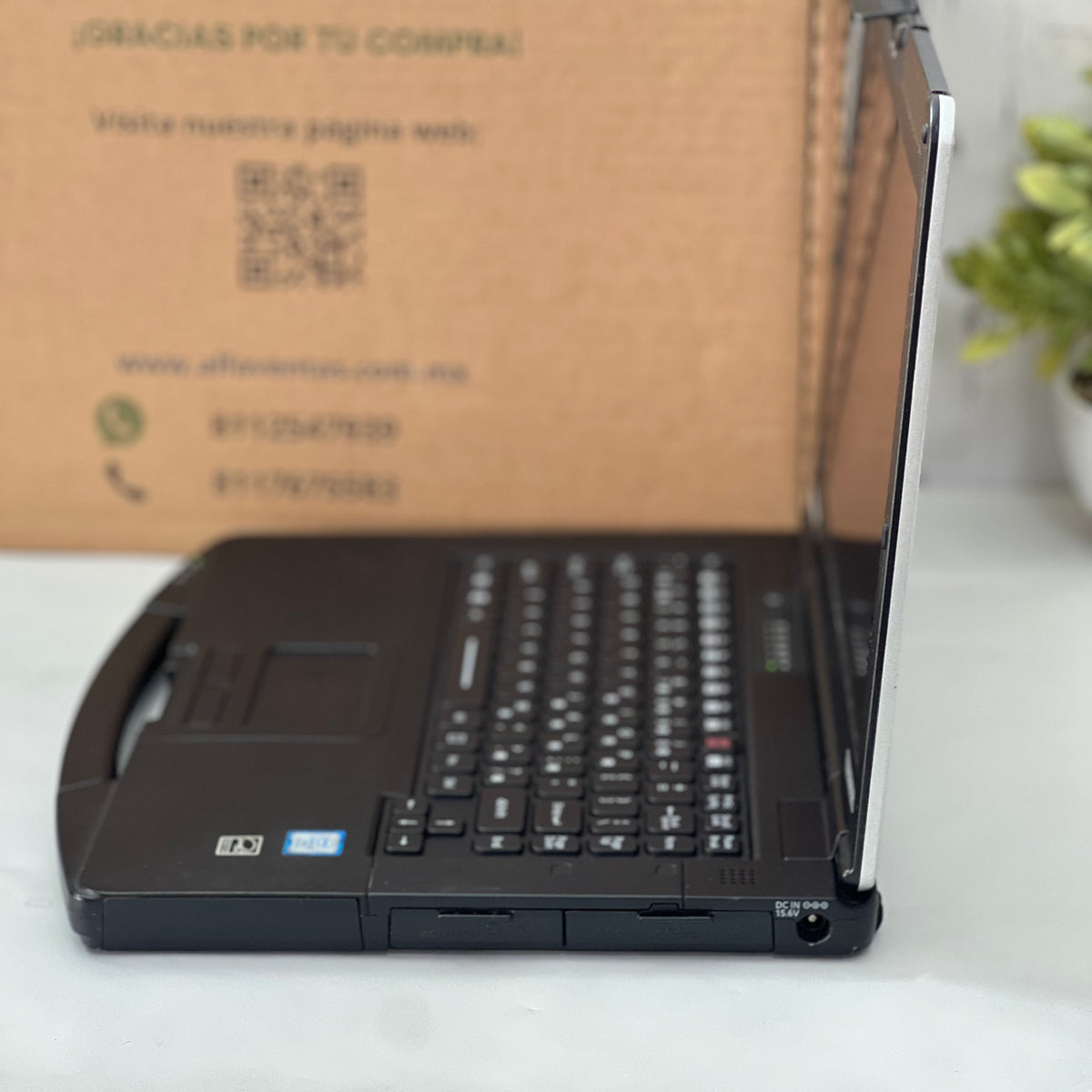 Laptop Panasonic Toughbook CF-54 | Core i5 6ta Gen | SSD 1.9TB | 16GB RAM DDR3 | Pantalla 14" | Windows 11