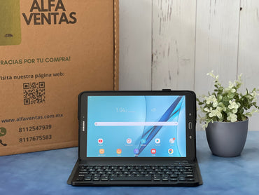 Tablet Samsung Galaxy Tab A SM-T580  10.1” 16GB 2GB RAM  WiFi + Case con Teclado
