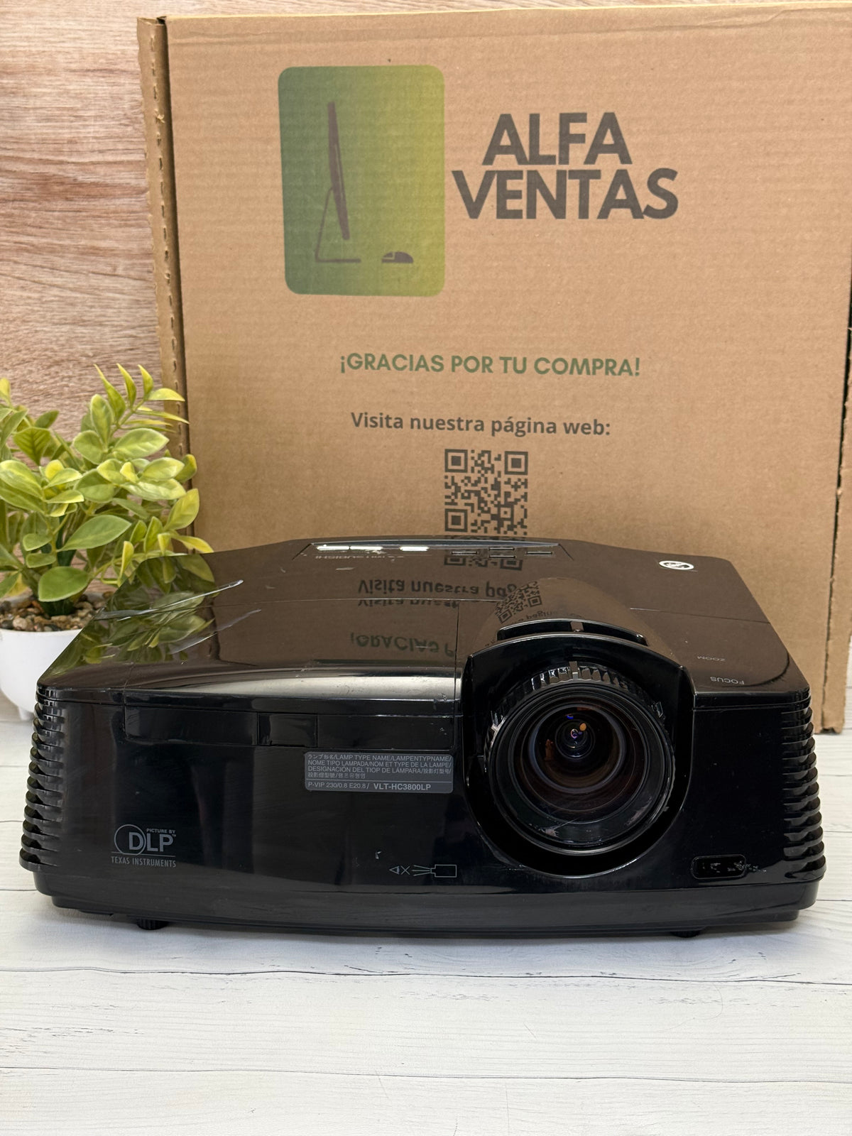 Proyector Mitsubishi HC4000 1300 Lúmenes  HDMI Full HD 1920x1080 (1080p)