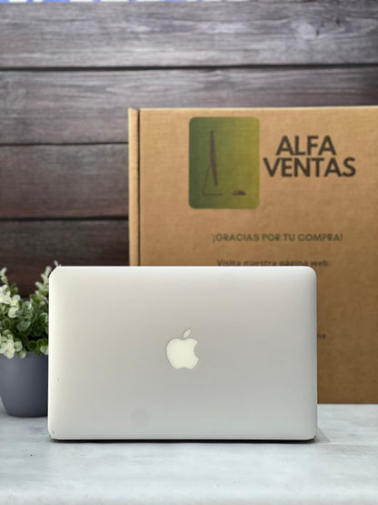 MacBook Air 11” Mid 2012 | Core i5 | 4GB RAM | HDD 120GB | macOS Mojave | CLASE B