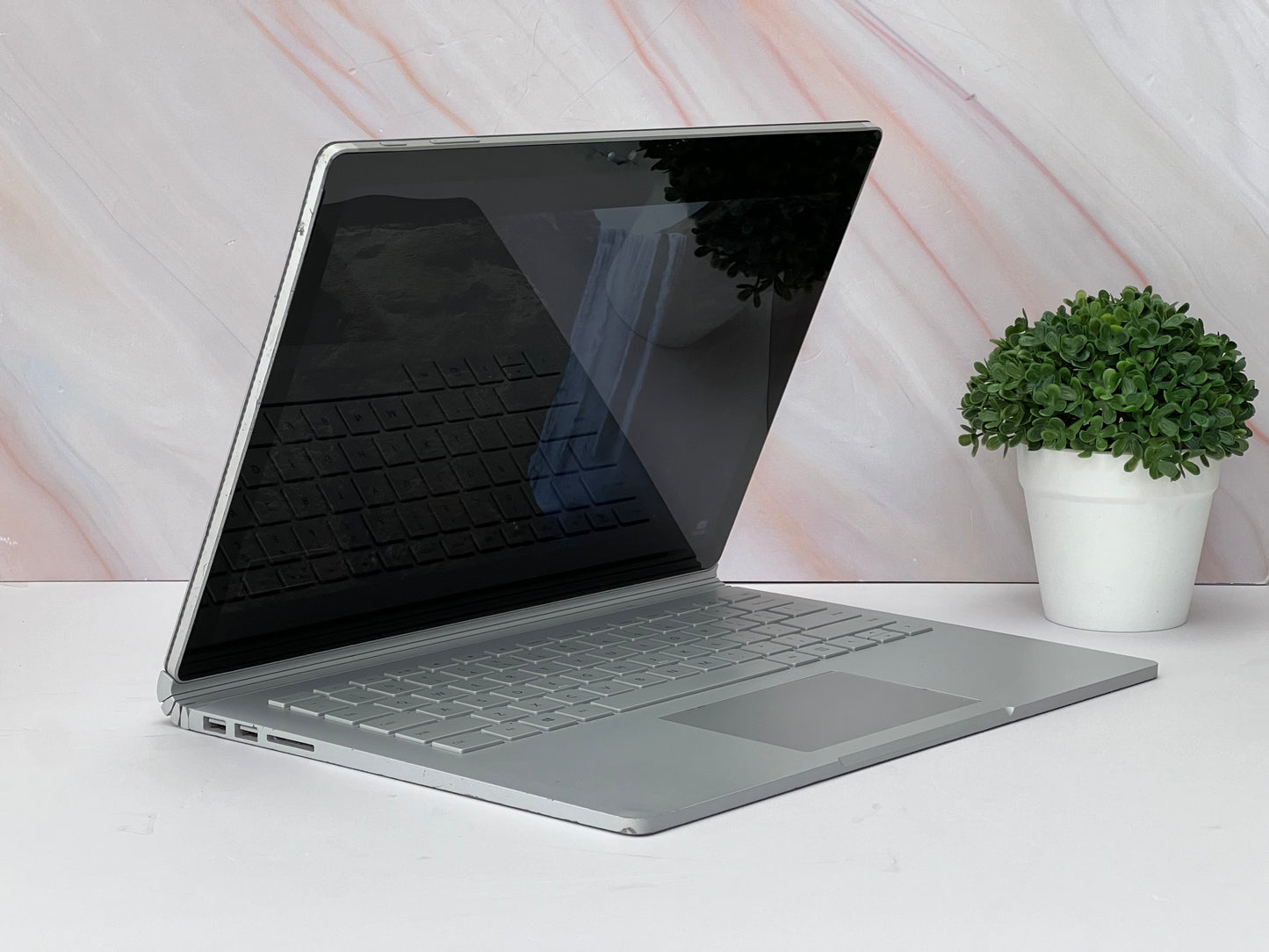 Laptop Microsoft Surface Book Core i5 6ta Gen SSD 240GB | 8GB RAM | Pantalla Táctil