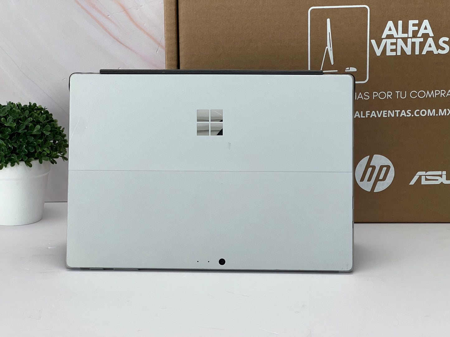 Microsoft Surface PRO 4 | Core i5-6ta Gen | SSD 256GB | RAM 8GB | Pantalla Táctil | CLASE B