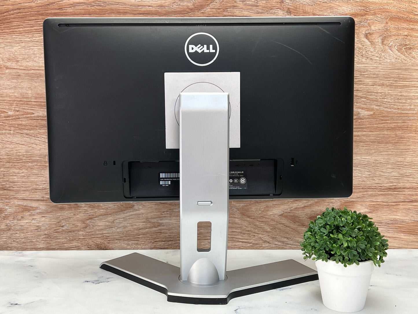 Monitor DELL 22” pulgadas LED FULL HD 1080p DISPLAYPORT VGA DVI