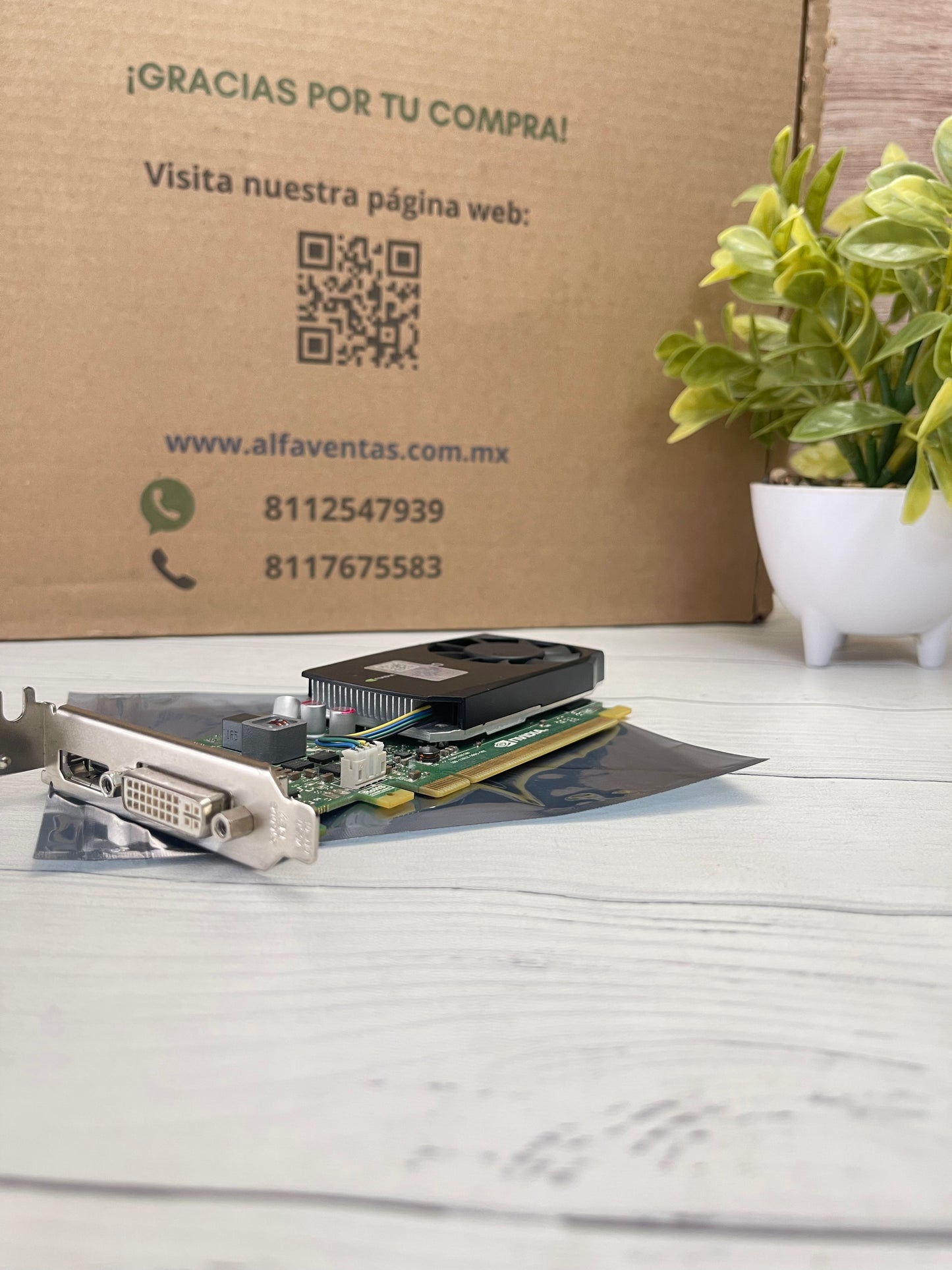 Tarjeta gráfica NVIDIA Quadro K620  2GB DDR3 DisplayPort  DVI
