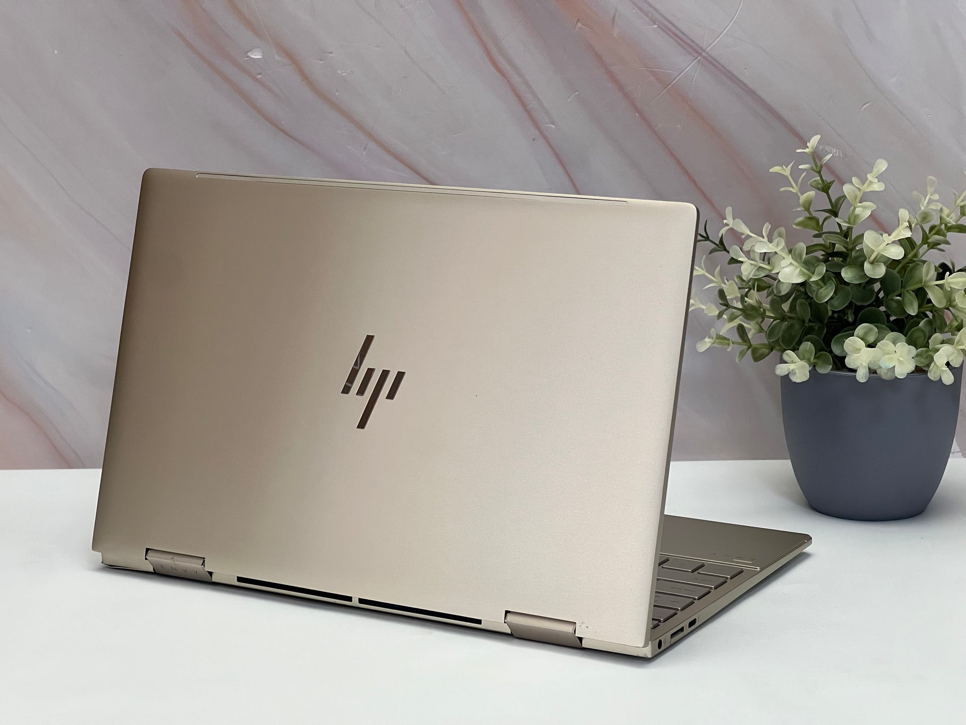 Laptop Hp Envy x360 Core i7 11va Gen SSD 512GB RAM 8GB Pantalla táctil 14" Windows 11