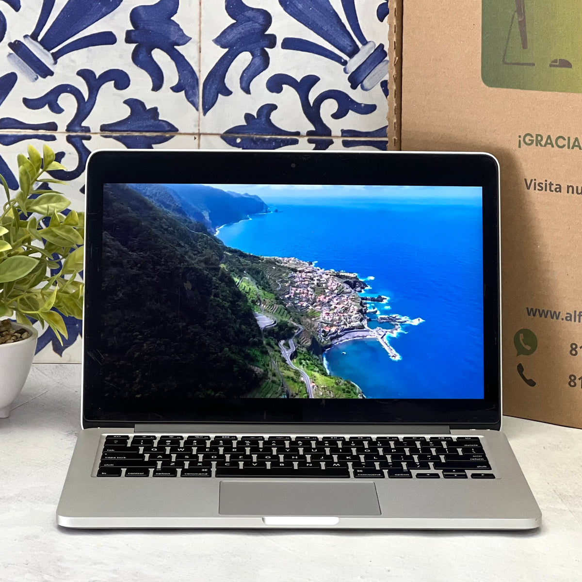 MacBook Pro Retina 13" – Early 2015  Intel Core i5 | 8GB RAM | SSD 128GB macOs monterrey