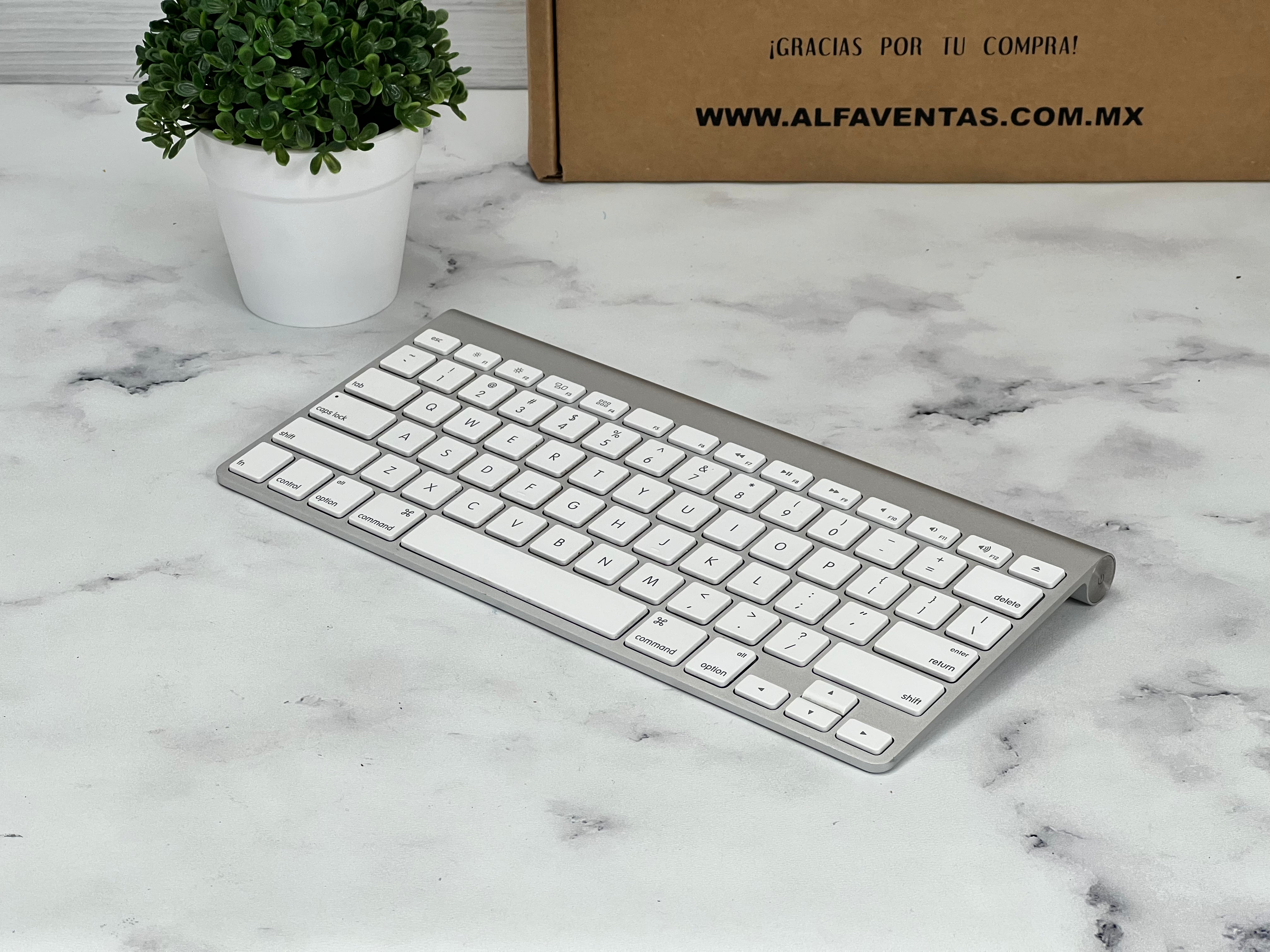 Teclado Apple A1314 Original Wireless inalambrico Bluetooth Alfa Ventas
