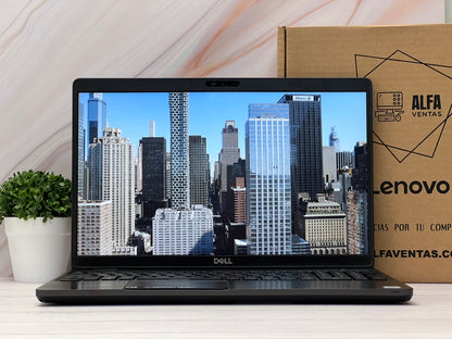 Laptop Dell Latitude 5500  Core i5 8va Gen SSD 250GB 16GB RAM DDR4 Pantalla 15.6"
