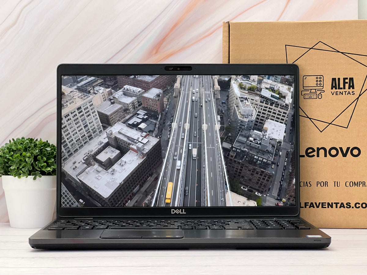 Laptop Dell Latitude 5500 Core i5 8va gen SSD 1TB 16GB RAM Teclado Numerico 15.6"