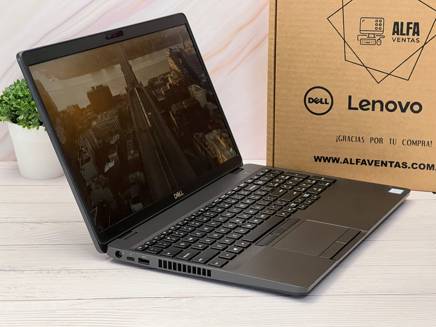 Laptop Dell Latitude 5500  Core i5 8va Gen SSD 250GB 16GB RAM DDR4 Pantalla 15.6"
