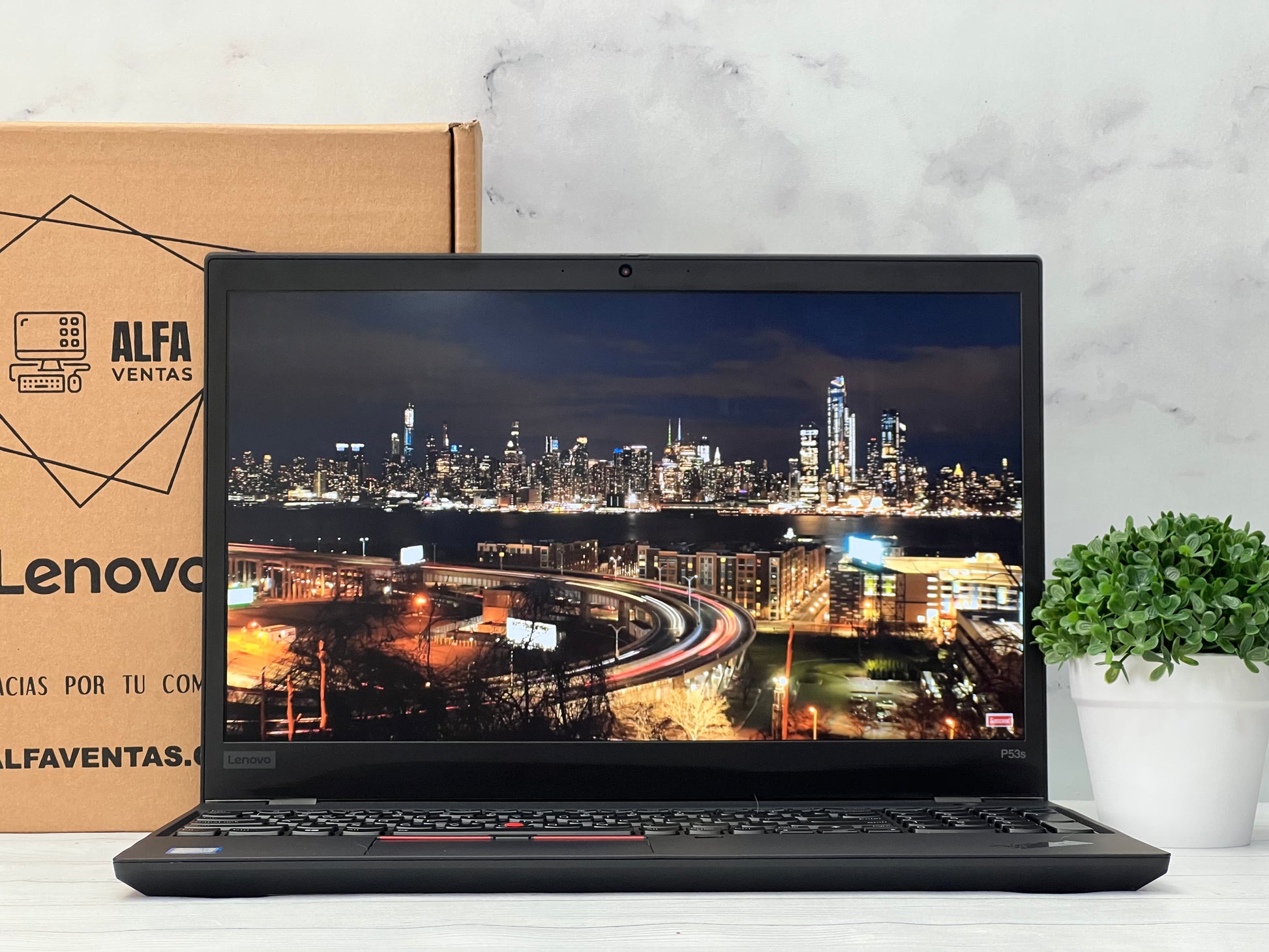Laptop Lenovo ThinkPad P53s | Core i7 8va Gen | SSD 512GB | 16GB RAM | Tarjeta NVIDIA Quadro P520 2GB | Pantalla 15.6”