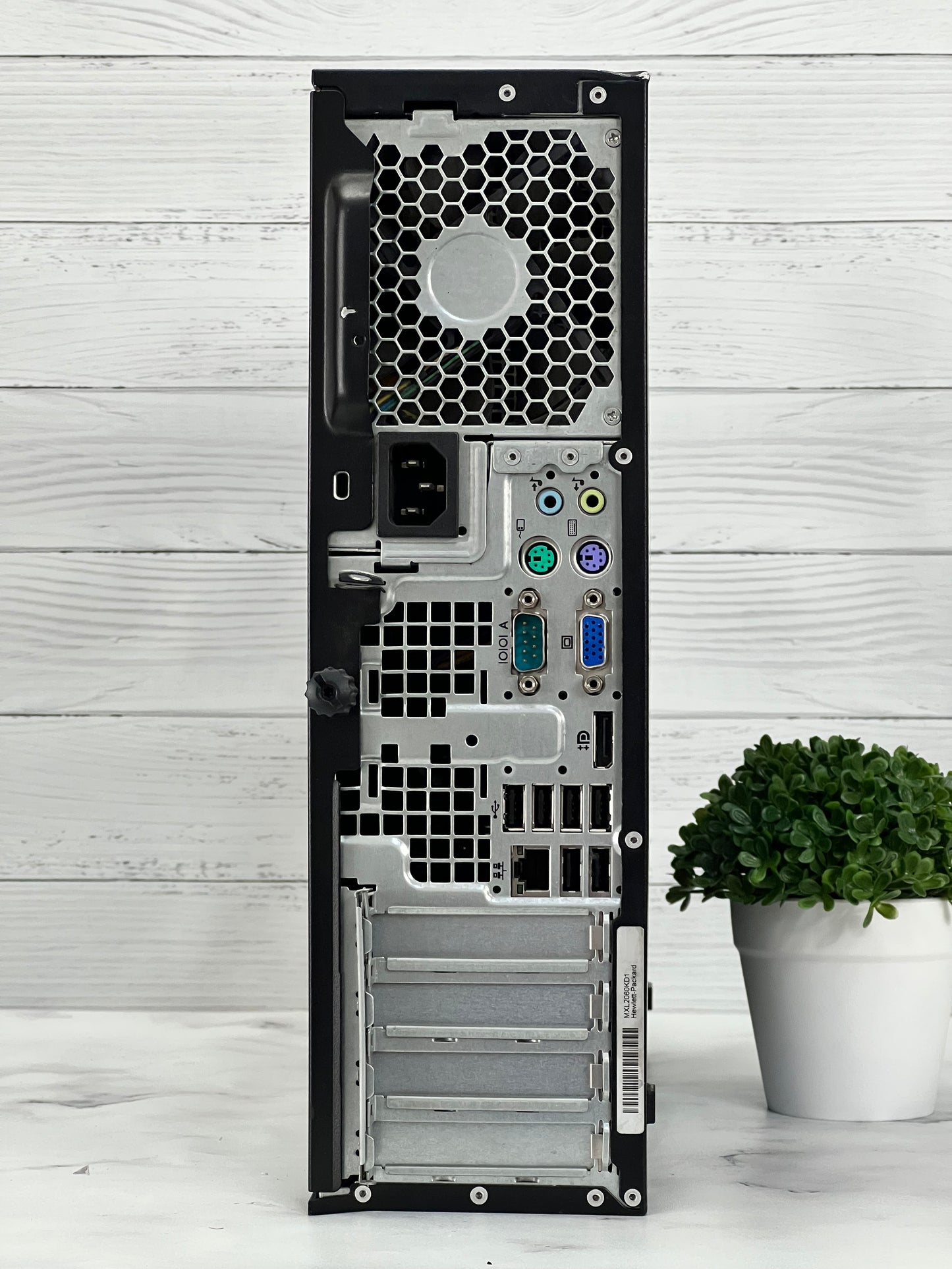 CPU HP COMPAQ 8200/6200 SFF Core i3 2da Gen SSD 120GB RAM 8GB DDR3 W10
