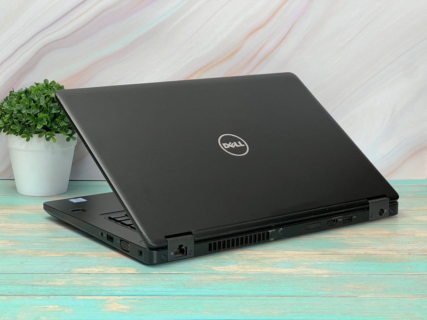 Laptop Dell Latitude 5480 Core i5 7ma Gen SSD 480GB 16GB Pantalla 14" Clase B