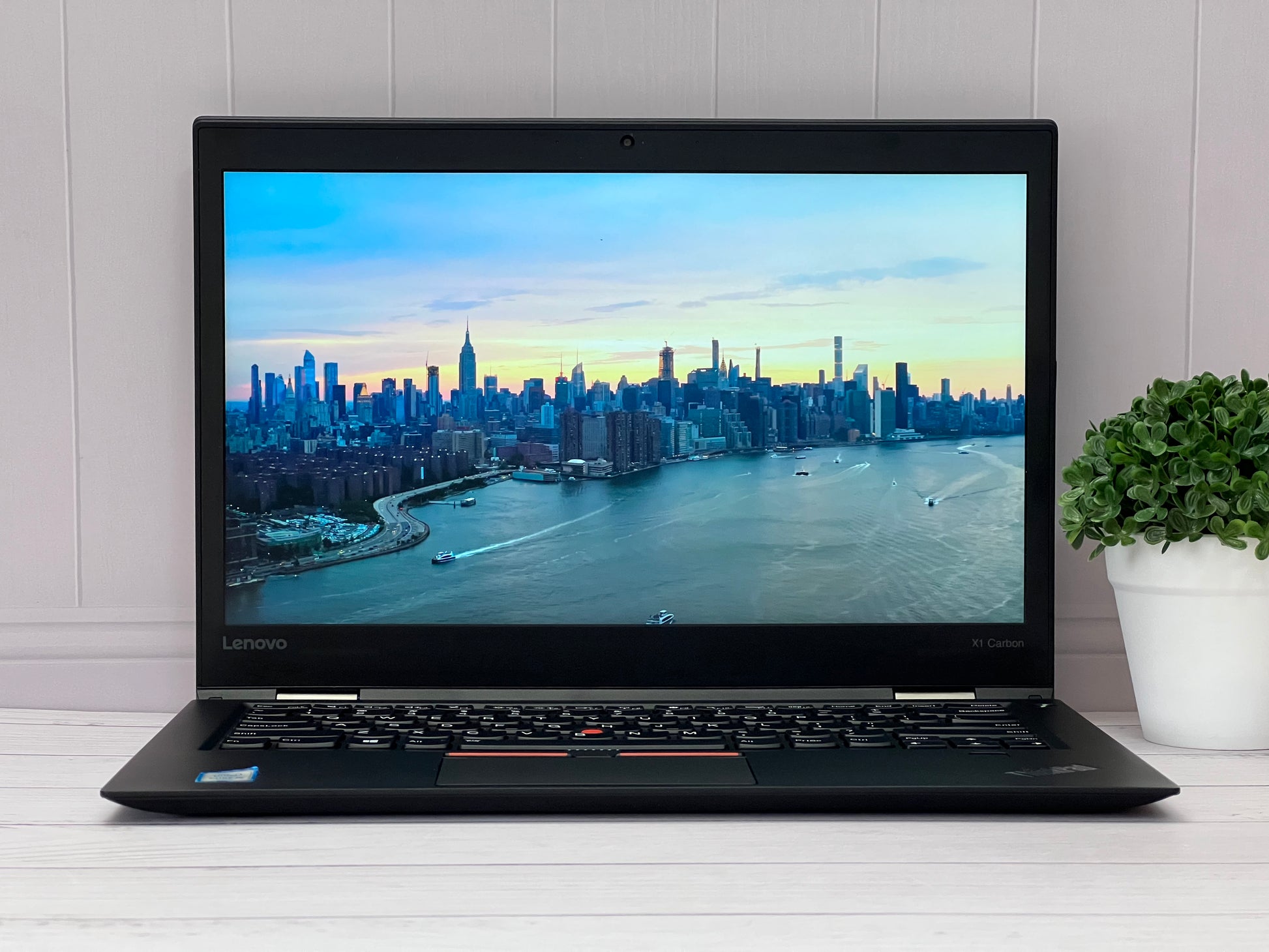 Laptop Lenovo x1 Carbon Core i5 6ta Gen SSD 256GB RAM 8GB DDR4 Pantalla 14" Clase B